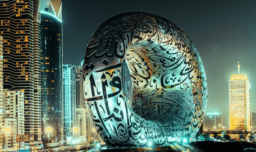 What Makes the UAE a Hub for International Investors